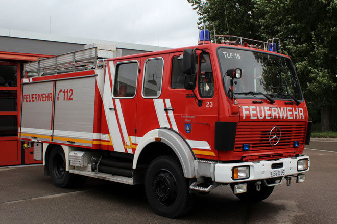 http://www.feuerwehr-koengen.de/images/Fahrzeuge/tlf.jpg